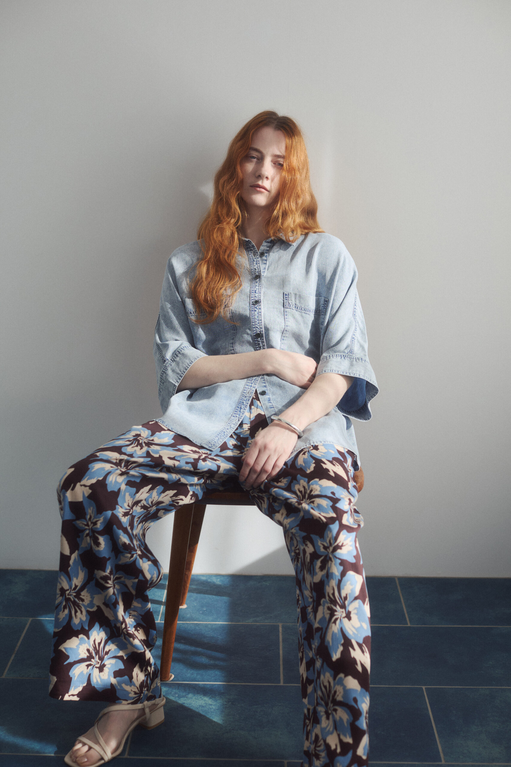 女性モデル写真