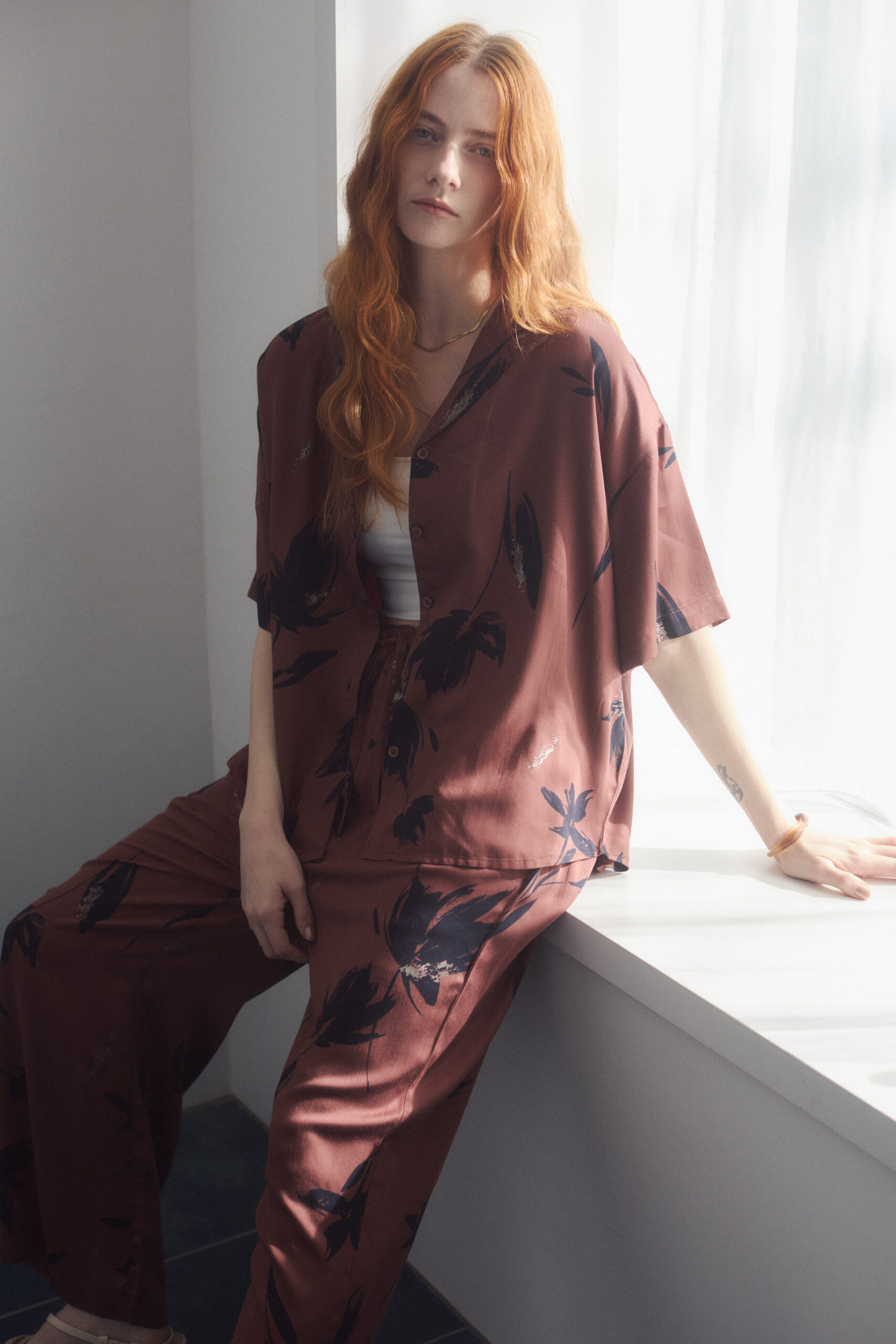 女性モデル写真